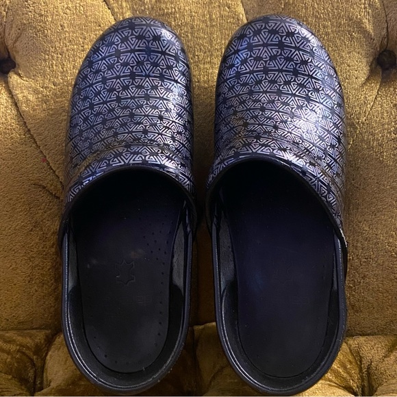 Dansko clogs - Size 36 (6) - Like new - Picture 10 of 10